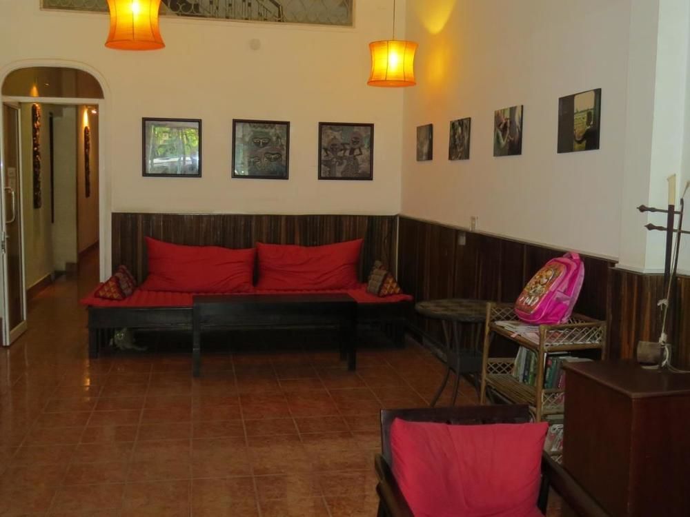 Goldie Guesthouse Phnom Penh Exterior photo