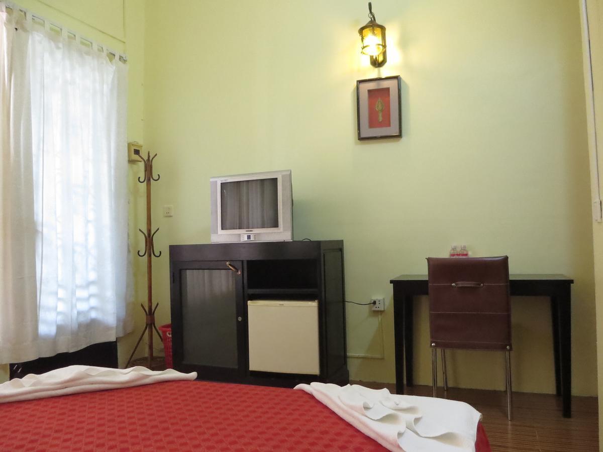 Goldie Guesthouse Phnom Penh Exterior photo