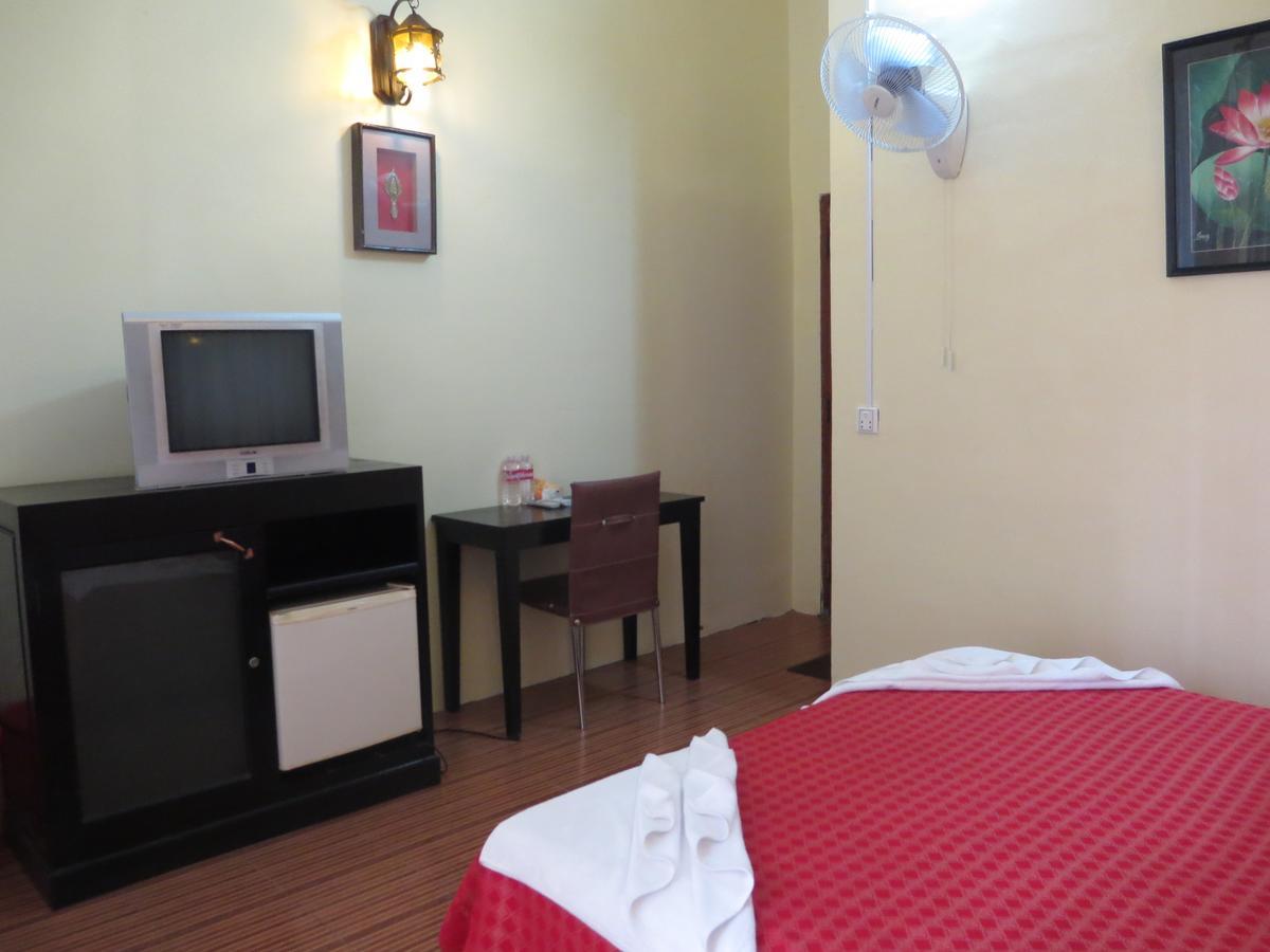 Goldie Guesthouse Phnom Penh Exterior photo